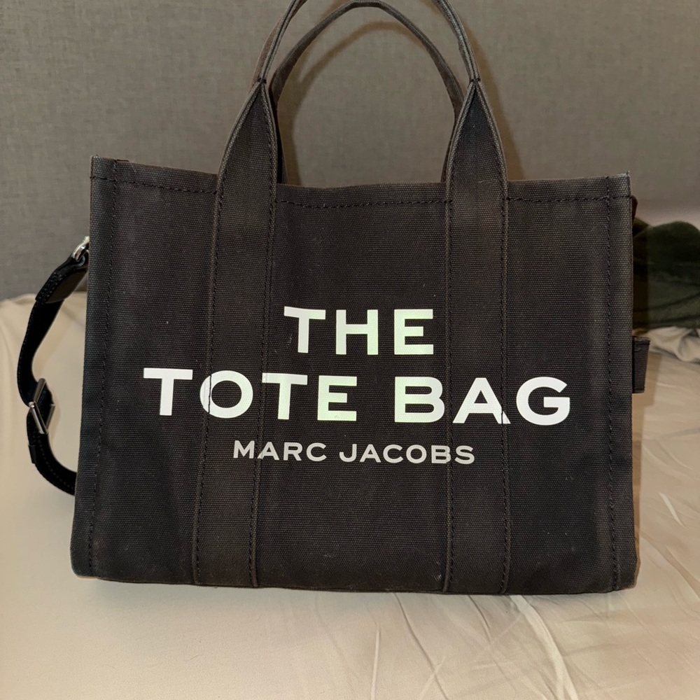 Marc Jacob’s “The Tote Bag”
